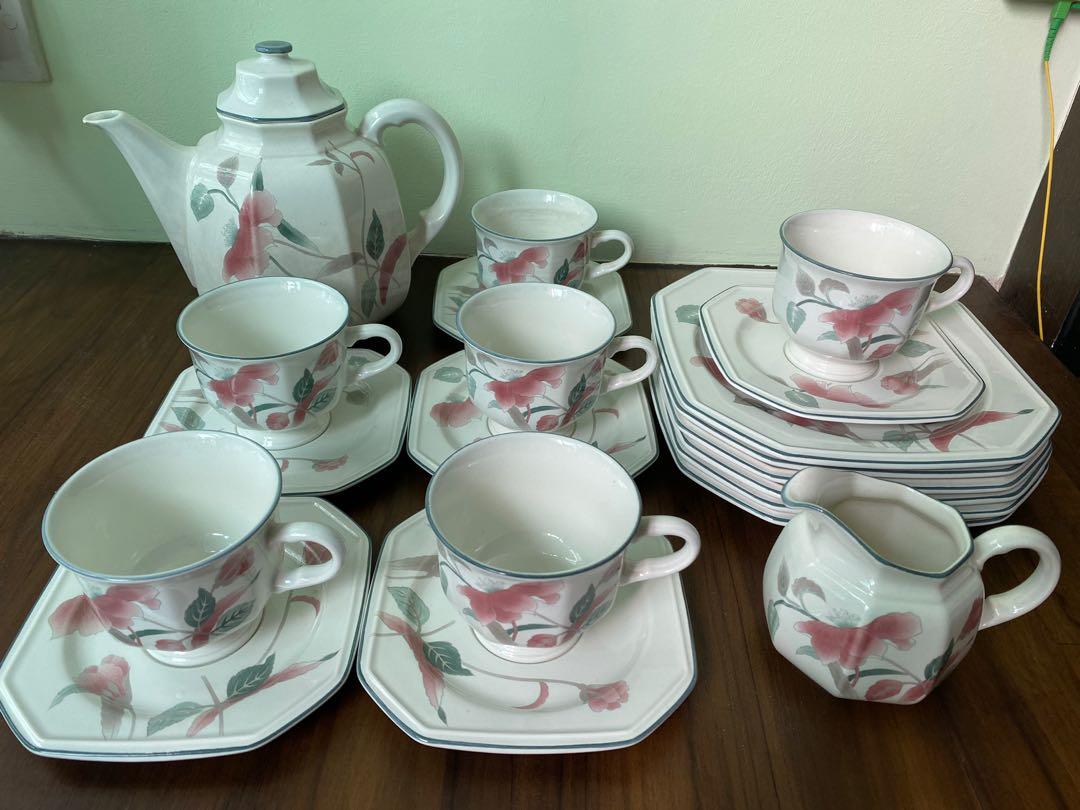 Mikasa silk flowers deals dinner set