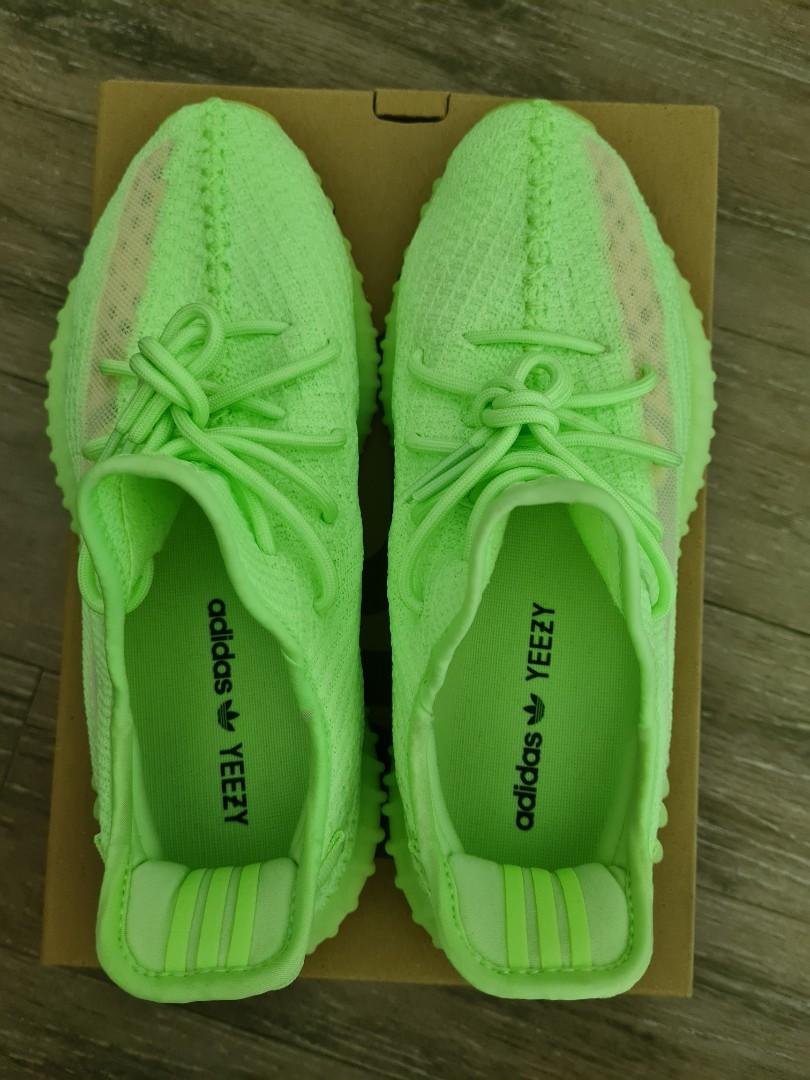 glow in the dark yeezy 350 v2