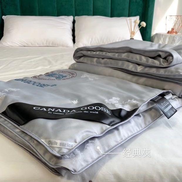 Canada Goose Silk Quilt