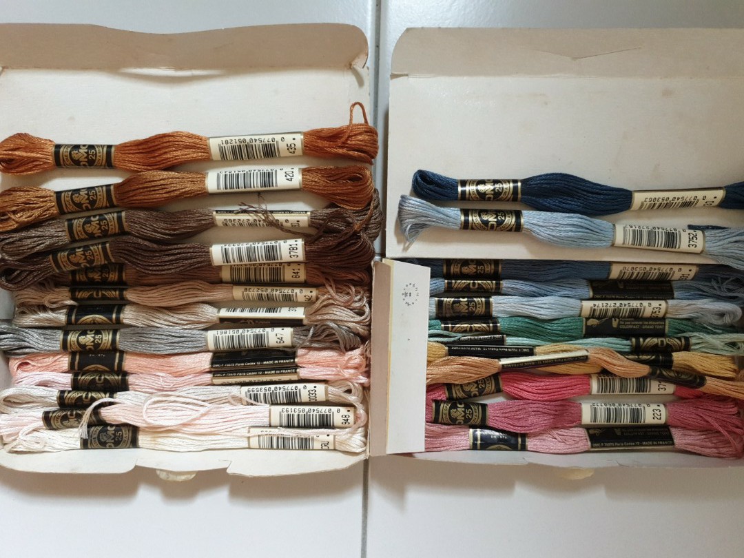 DMC Cross Stitch Thread Assorted Colours, Hobbies & Toys, Stationery