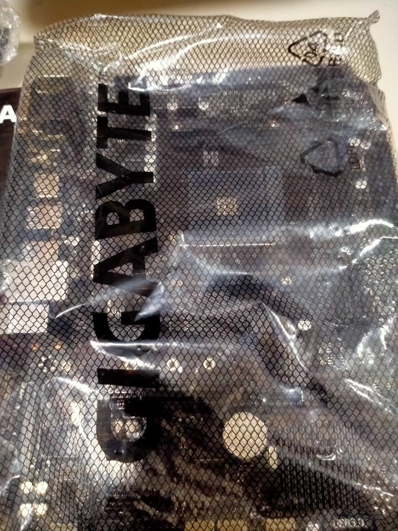 Gigabyte a320m v2 motherboard (Category: Computer Parts) located in Bulacan. Submitted by jcgonzalesp (Listing ID 1055928241, Image 1). Description: Gigabyte a320m s2h V2 Nabuksan na box pero di pa nagagamit.