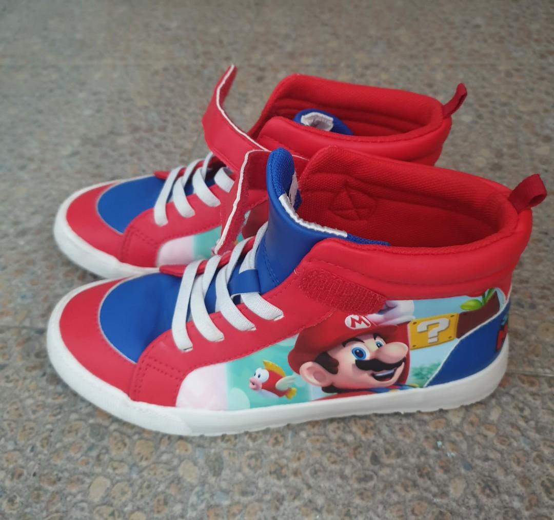 Super mario trainers hxxm clearance