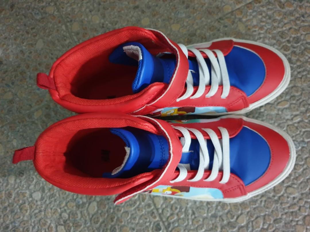 Super mario trainers hxxm clearance