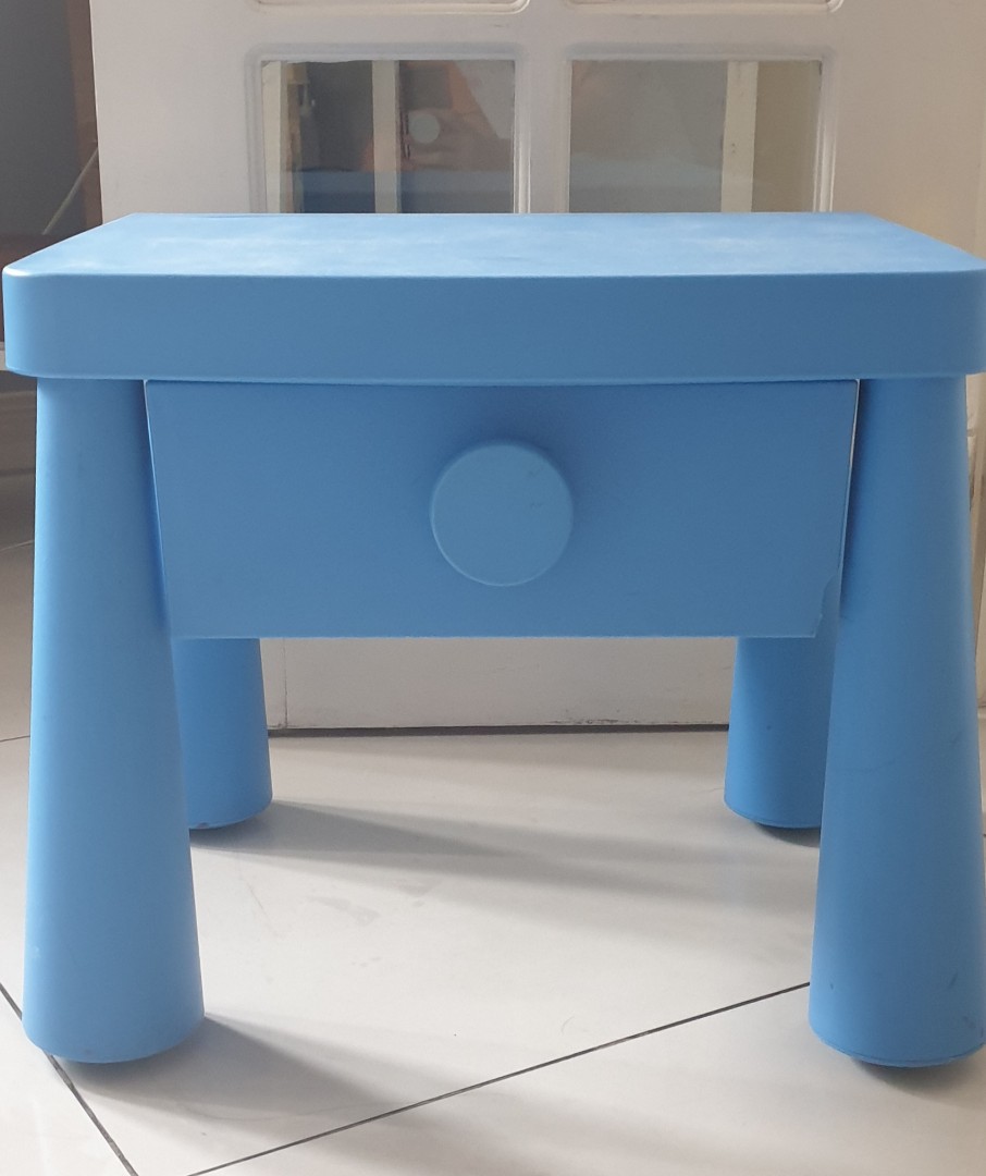 Ikea mammut hot sale bedside table