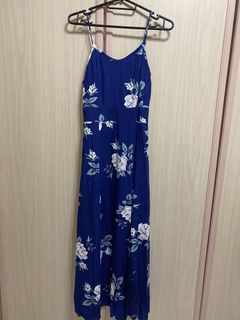 (Category: ) located in . Submitted by comeraidmycloset (Listing ID 1056130720, Image 1). Description: .