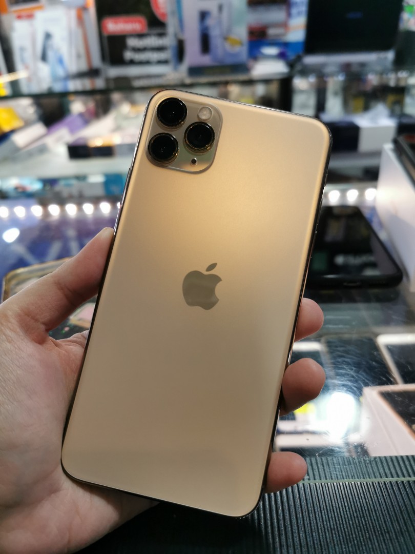 Iphone 11 Pro Max 256gb Used Gold Mobile Phones Tablets Iphone Iphone 11 Series On Carousell