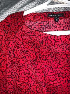 (Category: ) located in . Submitted by blusshpreloved (Listing ID 1056081780, Image 1). Description: .