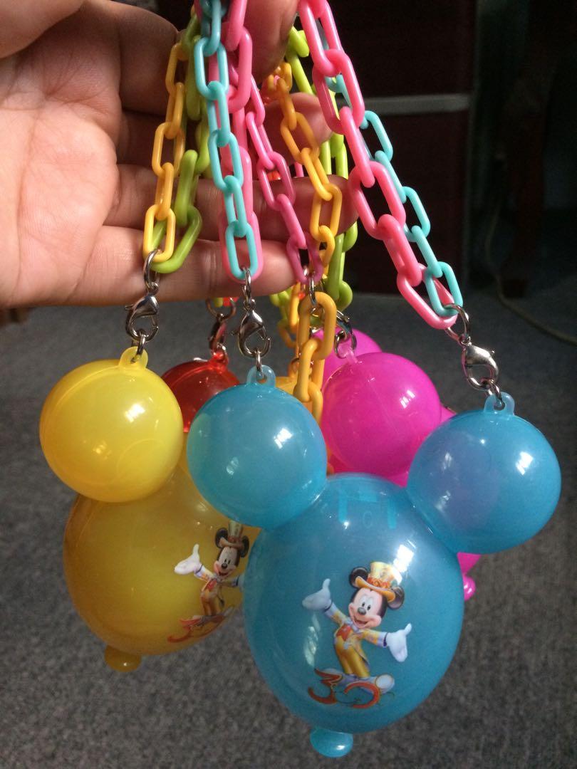 Mickey Mouse mini popcorn bucket set (Category: Character Goods) located in Quezon City. Submitted by joyceebet (Listing ID 1056025053, Image 2). Description: Selling mini popcorn bucket Mickey Mouse balloon 500 set or 150 each What you see is what you get.