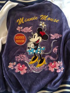 (Category: ) located in . Submitted by dodolasolsolasol (Listing ID 1056119678, Image 1). Description: .