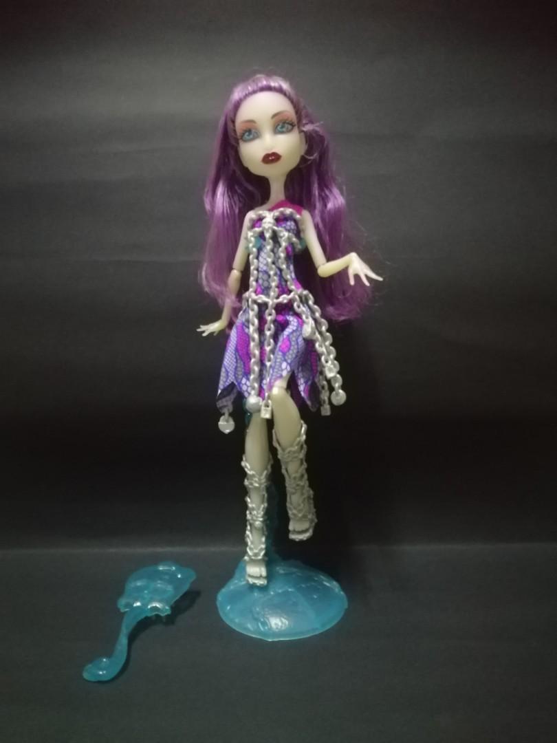 Monster high Haunted line