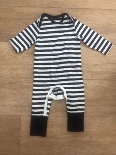 (Category: ) located in . Submitted by shoppingdaze (Listing ID 1055988494, Image 1). Description: .