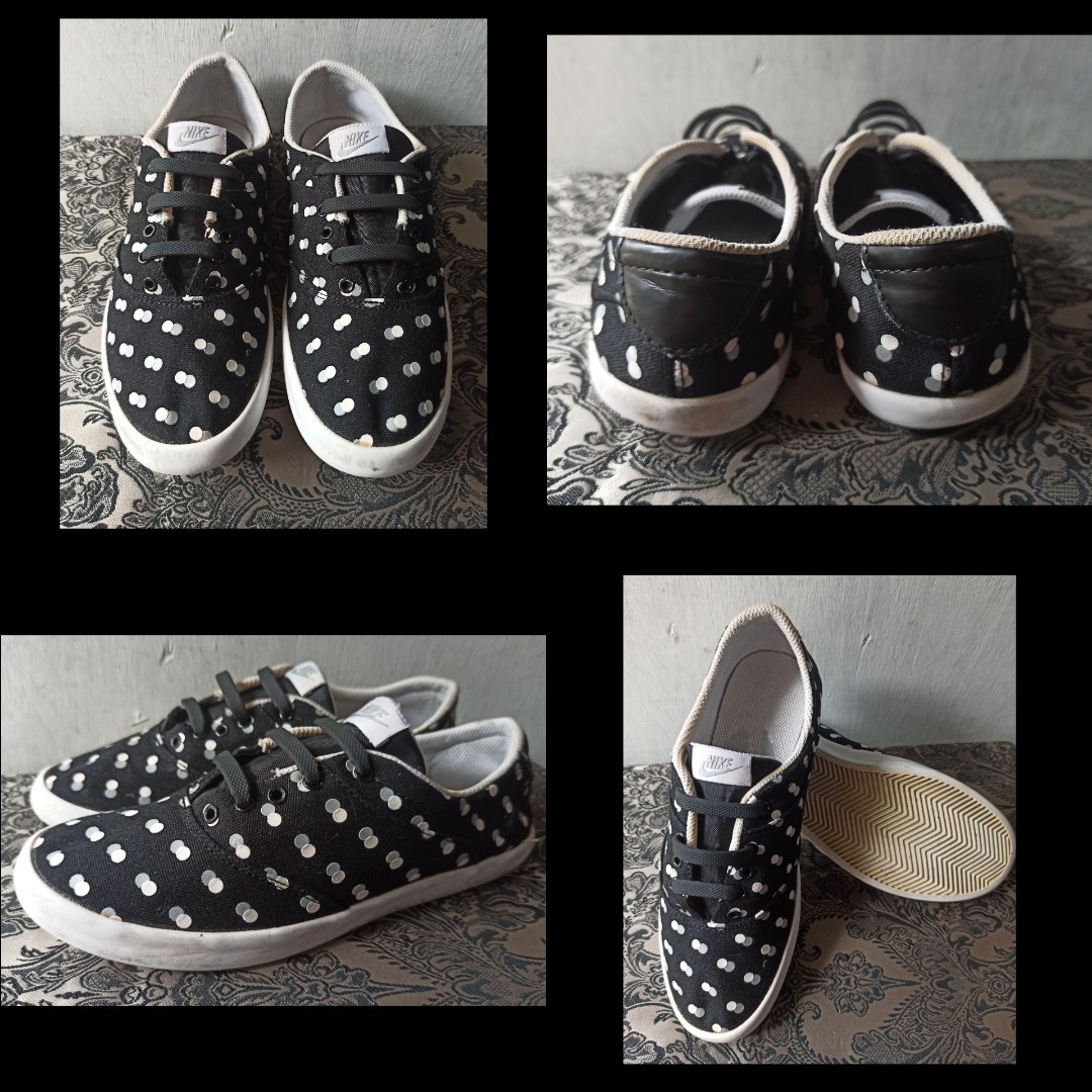 nike mini lace sneaker