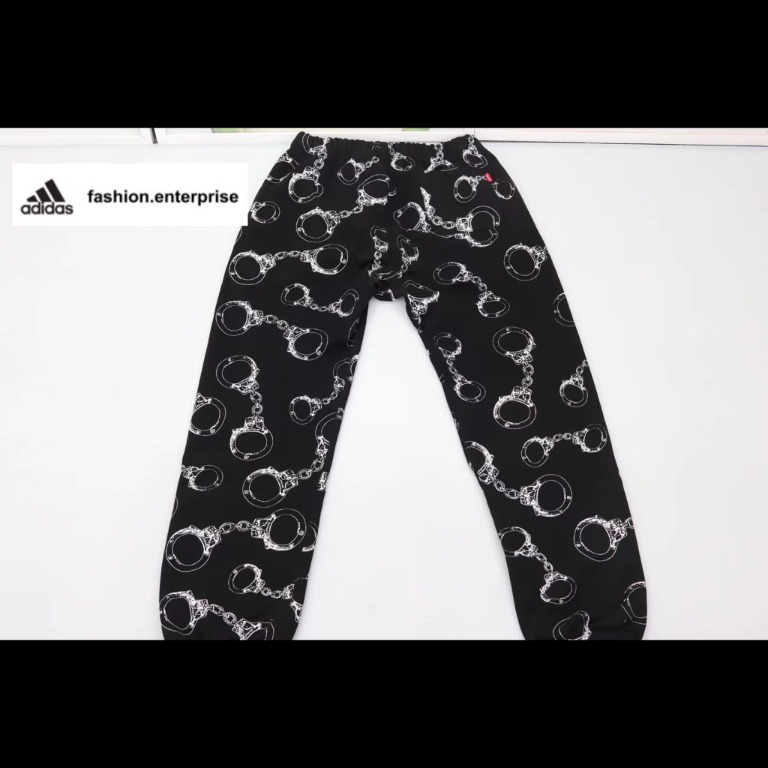 Supreme FW17 Handcuffs Sweatpants Men s Fashion Bottoms Shorts