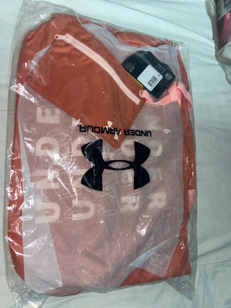 Under armour tote bag 2 in 1 (Category: Activewear) located in Manila. Submitted by jacloset28 (Listing ID 1056023118, Image 2). Description: Original.