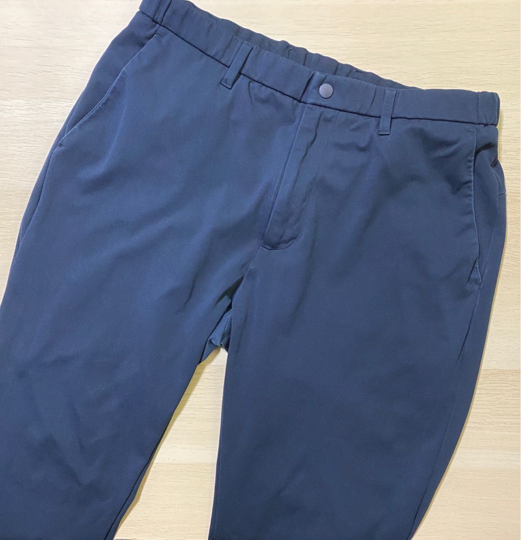 Uniqlo Ezy Ankle Pants, Men's Fashion, Bottoms, Trousers on Carousell