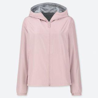 uniqlo karousell pocketable
