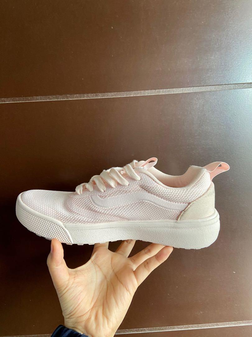 Vans Ultrarange Rapidwell in Pearl Pink Women s Fashion Footwear