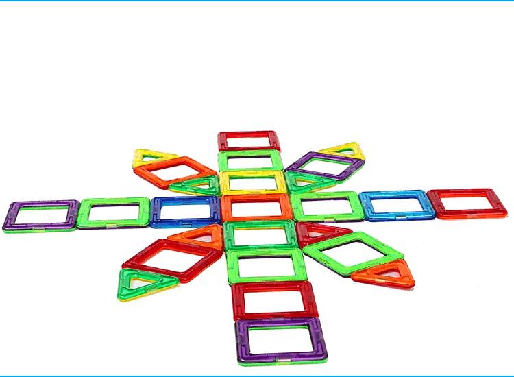 140 tiles with crane, wheels, ferries wheels, box etc, Hobbies