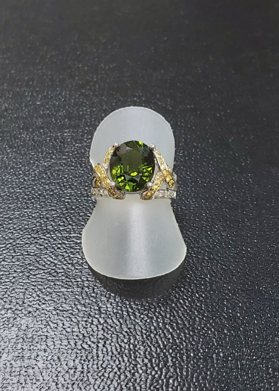 18k金，天然钻石戒指 (18k Gold, natural diamonds Ring)634387557423371119