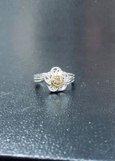 18k金，天然钻石戒指 (18k Gold, natural diamonds Ring)
