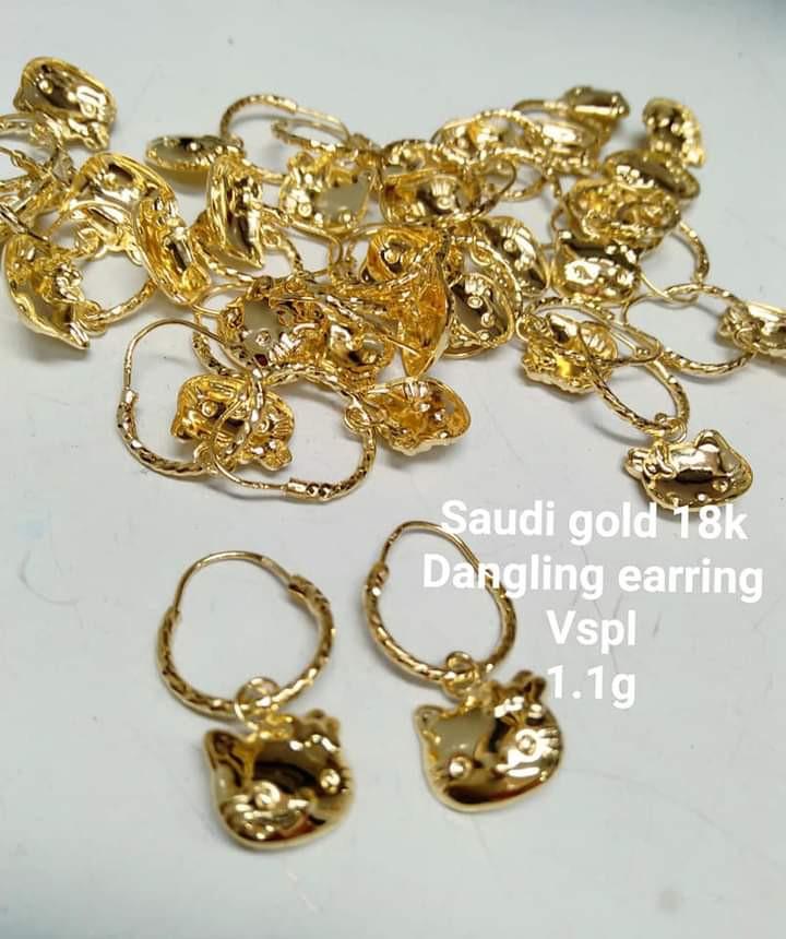 18k金 saudi gold  hello kitty earrings Factory Wholesale 18K Gold Plated Trendy Hello Kitty Enamel