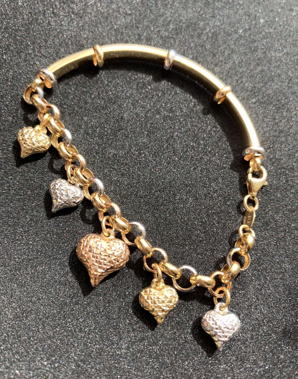 Gold-plated half bangle bracelet small oval medal - L'Atelier d'Amaya