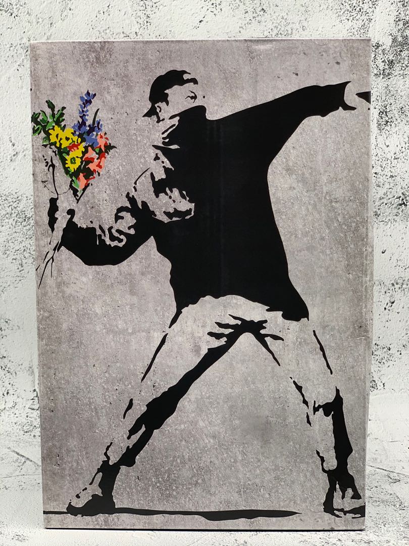 Bearbrick Banksy Flower Bomber 100&400%
