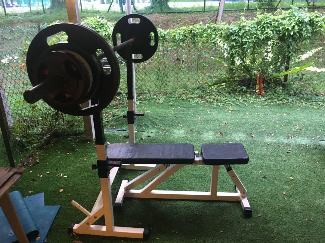 Complete set squat rack, bench, olympic bar, plates, Sports Equipment