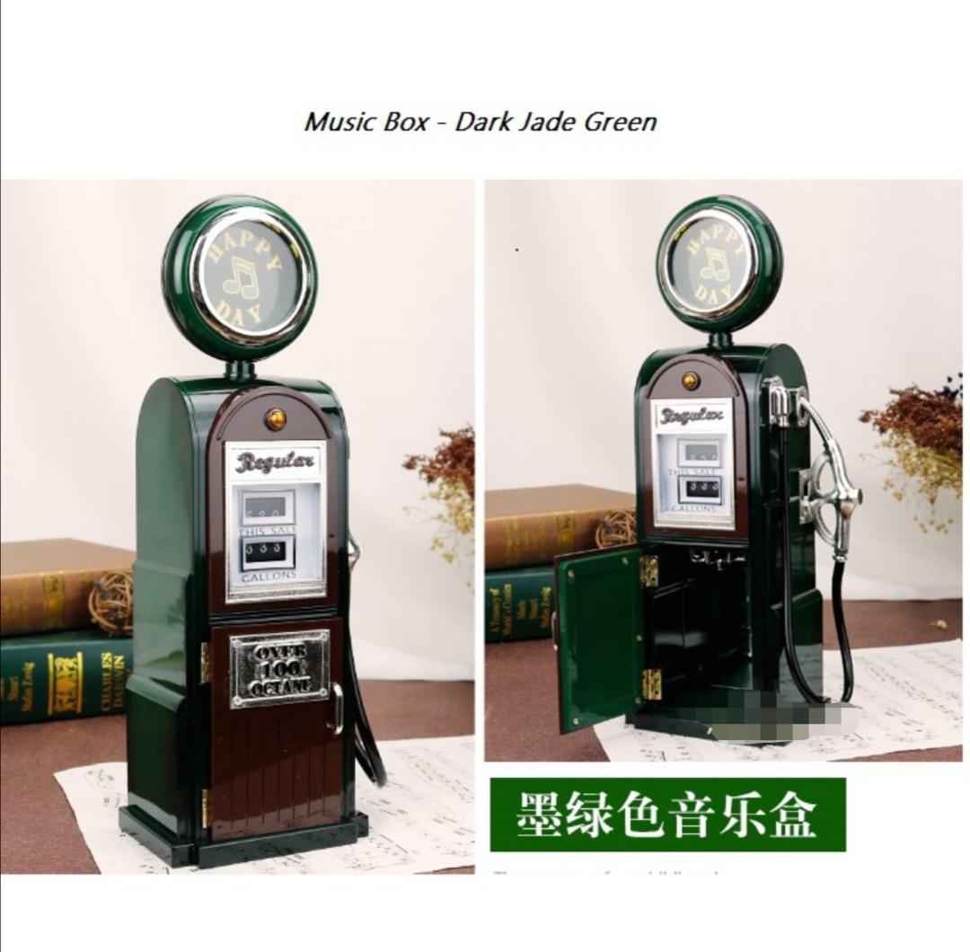 Creative Retro Gas Station Music Box Kotak Muzik, Furniture & Home