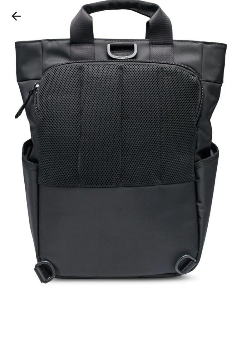 Art collective medium crumpler best sale