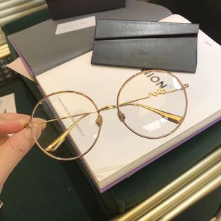 （分類：）位於 。 由 sunkcostt 提交（商品編號 1056243760，圖片 1）。簡介： 。