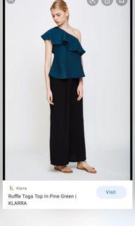FRONTROW by KLARRA toga top in pine green