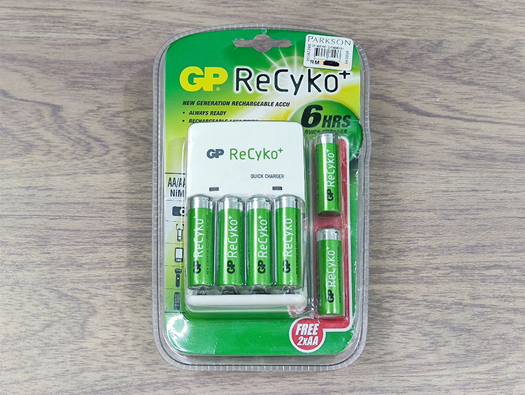 GP ReCyko+ Quick Charger with 6pcs 2050mAh Battery, Computers & Tech