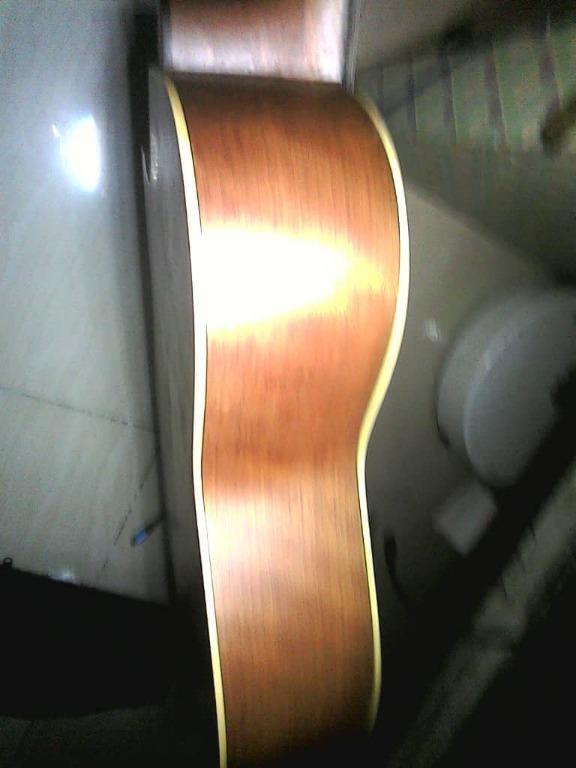 Guitar Lama Music Media Music Instruments On Carousell
