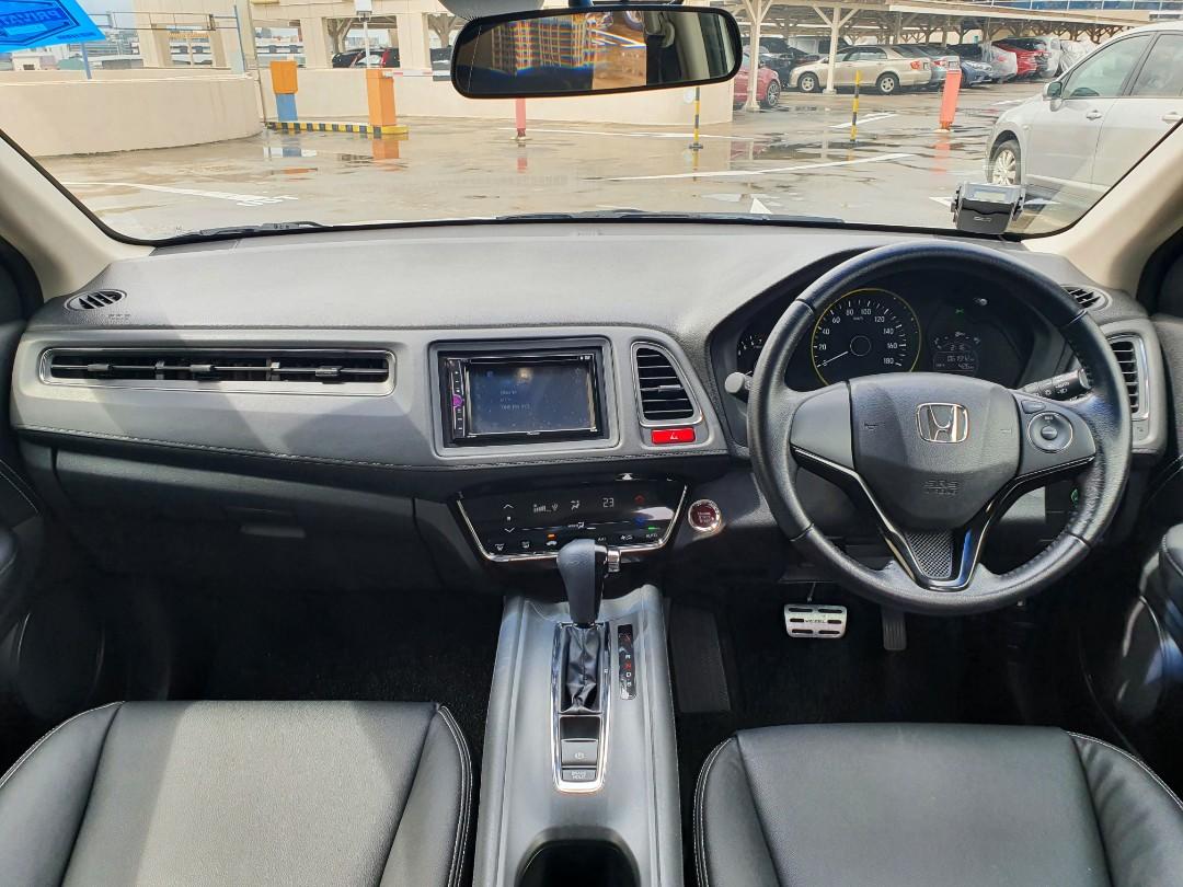 HONDA VEZEL 1.5 CVT (Category: Car Rental) located in Singapore. Submitted by go-lease (Listing ID 1056297596, Image 3). Description: Ideal For Personal or Private Hire Usage Rental Rates : Daily - $60 Age Range : 30 to 65 Driving Experience : 2 Years T&C applies. REF 9386 Enjoy Attractive Incentives & Rebates When You Rent From GoFleet Partners! Sales Contact : SK 8666 3131 Kindly Whats app For Fast Reply!.