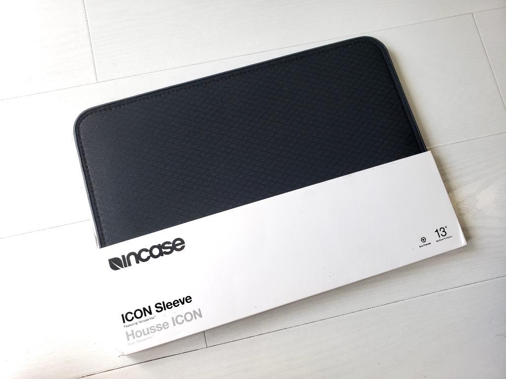 Incase icon sleeve best sale with diamond ripstop