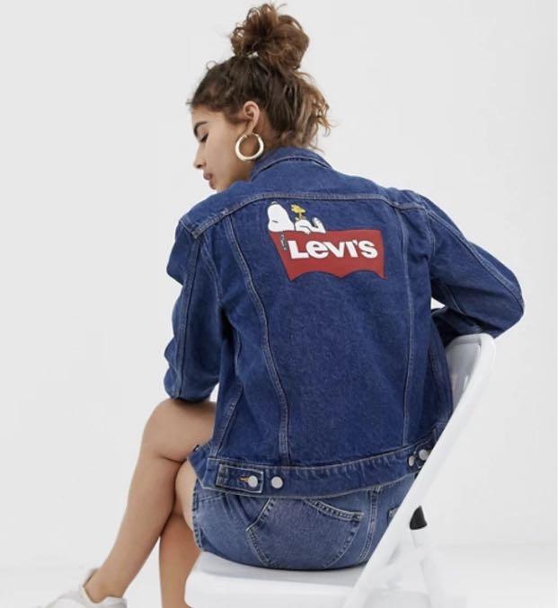 Levi s x Peanuts ex boyfriend denim trucker jacket Women s