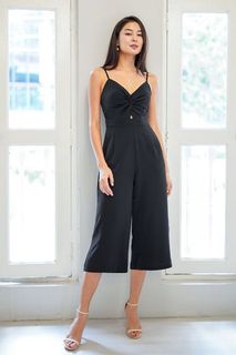 (Category: ) located in . Submitted by full.closet2clear (Listing ID 1056352844, Image 1). Description: .