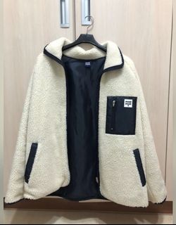 由 red119 (刊登 ID 1056408189，圖片 1) 提交，位於 的 (類別：)，說明：。