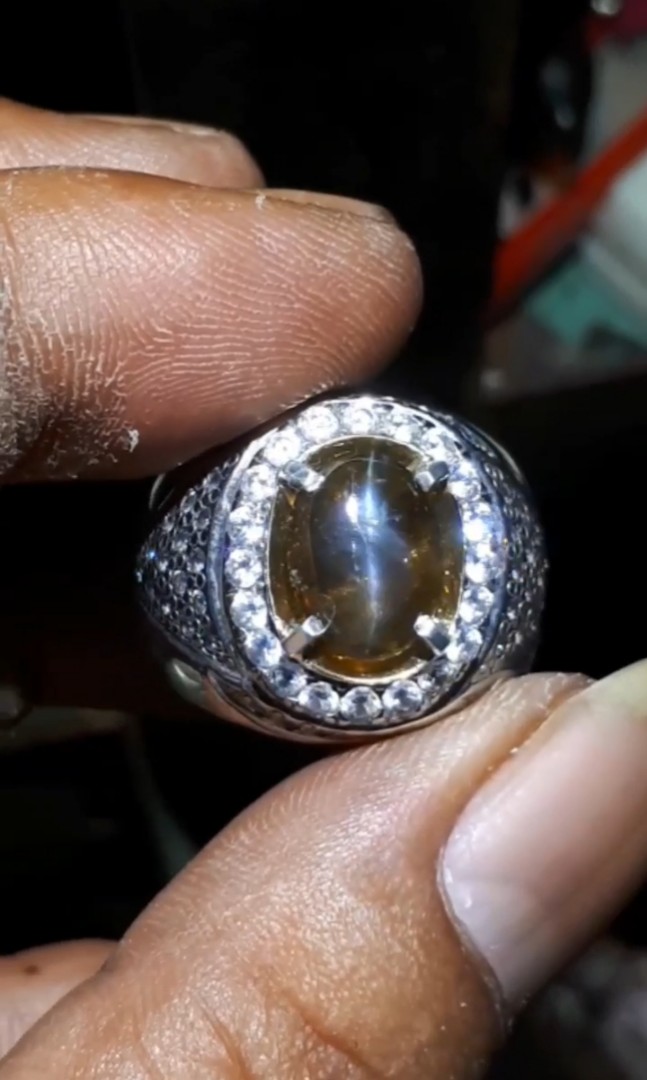 Alexandrite chrysoberyl cat eye best sale
