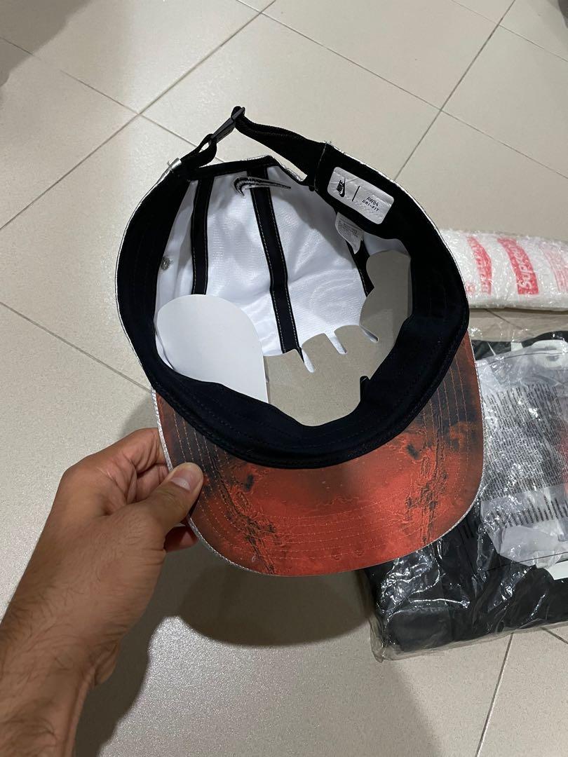 nike mars landing cap