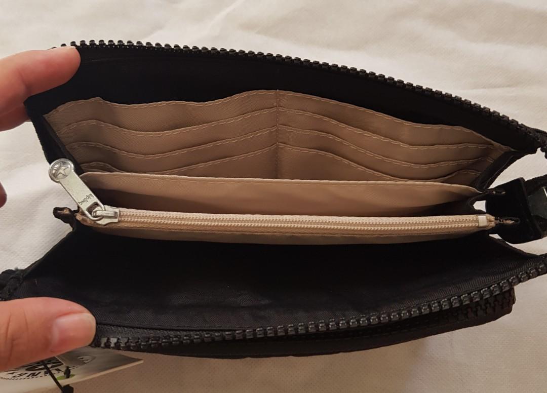 Original, brand new Kipling Dreamy Wristlet Wallet, Women's Fashion