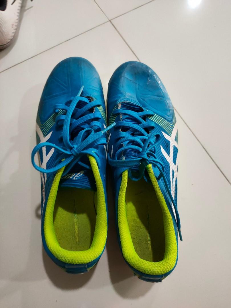 Running spikes size on sale 8