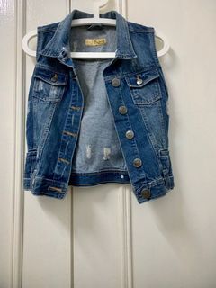 (Category: ) located in . Submitted by preloved_ds (Listing ID 1056292231, Image 1). Description: .