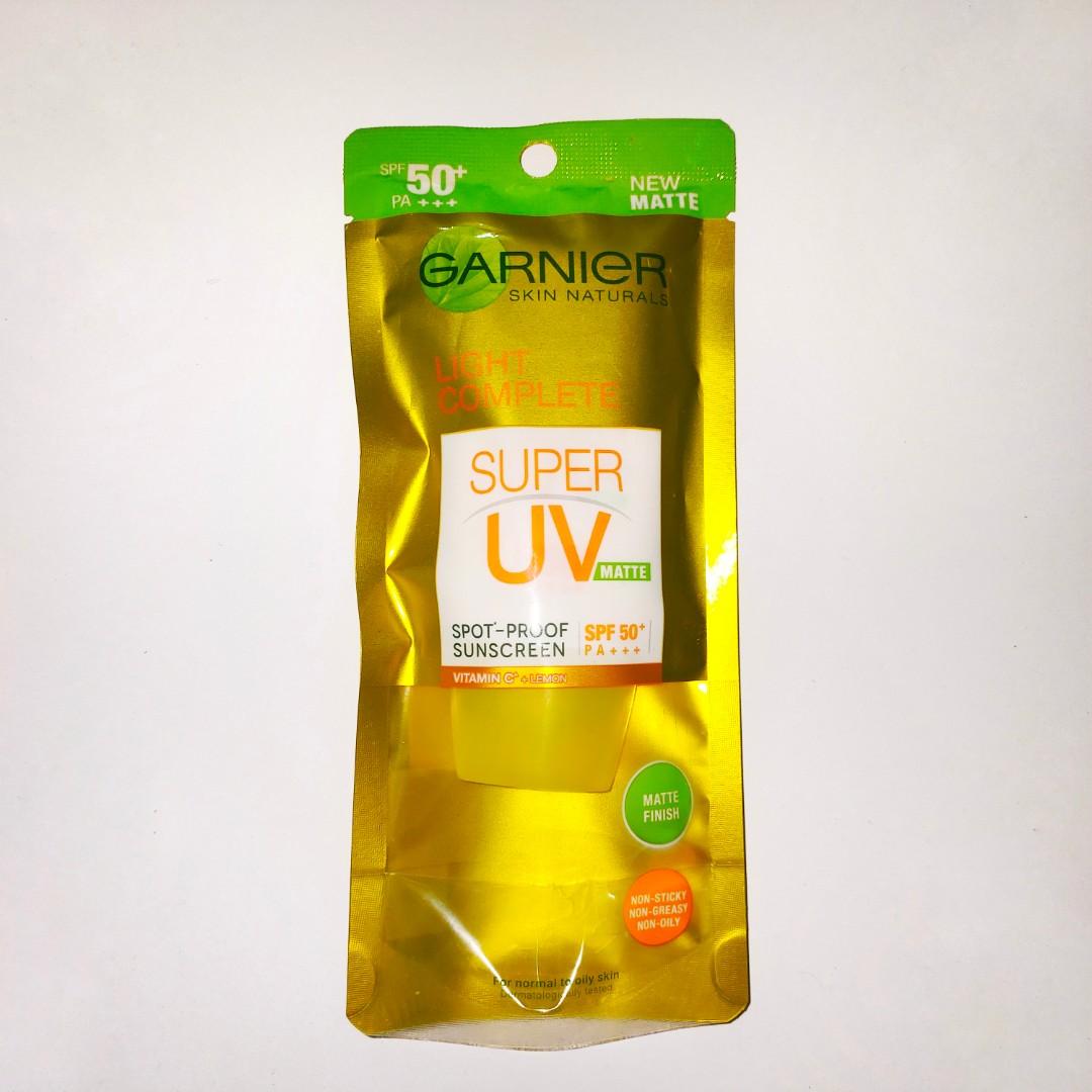 Sunscreen Garnier Light Complete Super Uv Matte Finish Spf 50 Pa Kesehatan Kecantikan Kulit Sabun Tubuh Di Carousell