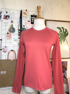 (Category: ) located in . Submitted by my.wardrobe (Listing ID 1056290825, Image 1). Description: .