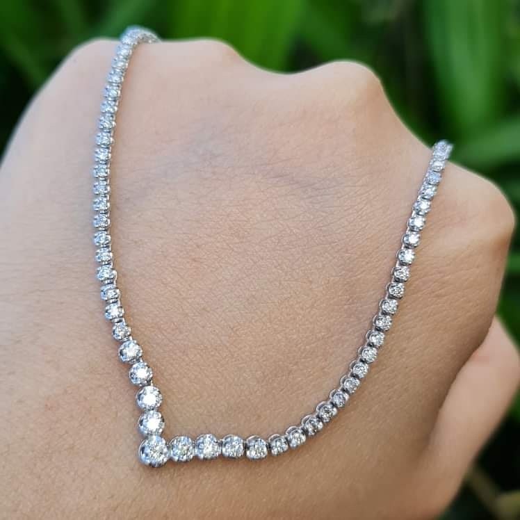 V shop tennis necklace