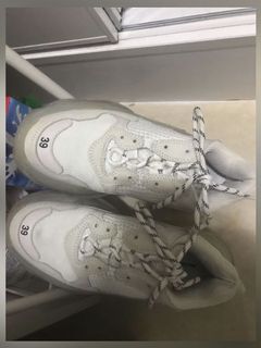 （分類：）位於 。 由 karinsins 提交（商品編號 1056643746，圖片 1）。簡介： 。