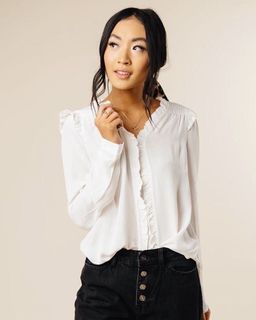 (Category: ) located in . Submitted by _brandsforless_ (Listing ID 1056620507, Image 1). Description: .