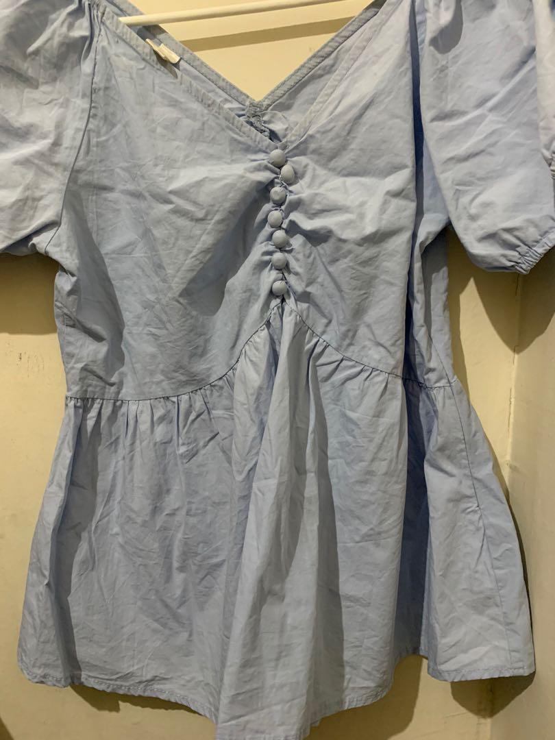 Baby Blue Balloon Sleeve Top (Category: Longsleeves) located in San Pedro. Submitted by riversen (Listing ID 1056576377, Image 3). Description: Baby blue color SUper pretty 🥺☁️ Soft girl vibes.